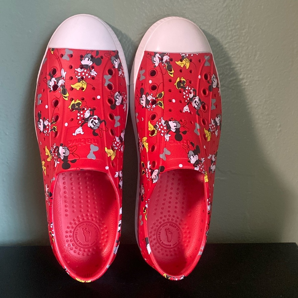 Native Shoes Disney Mickey Mouse Jefferson Adult Unisex Men's 8 / Women's 10
